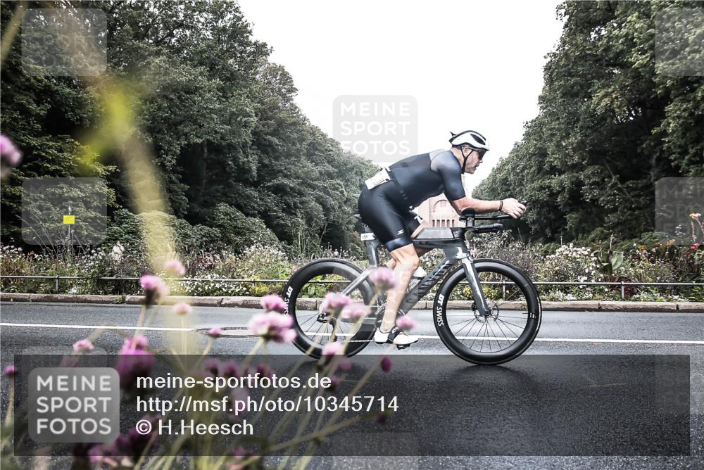 13.09.2026 - Stadtparktriathlon H.Heesch http://msf.ph/oto/10345714 13.09.2026 10:58:29 Radfahren 386, 422, 430, 603, 633, 639, 686 meine-sportfotos.de