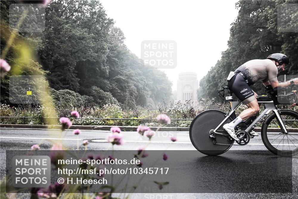 13.09.2026 - Stadtparktriathlon H.Heesch http://msf.ph/oto/10345717 13.09.2026 09:28:45 Radfahren 81, 154, 167 meine-sportfotos.de