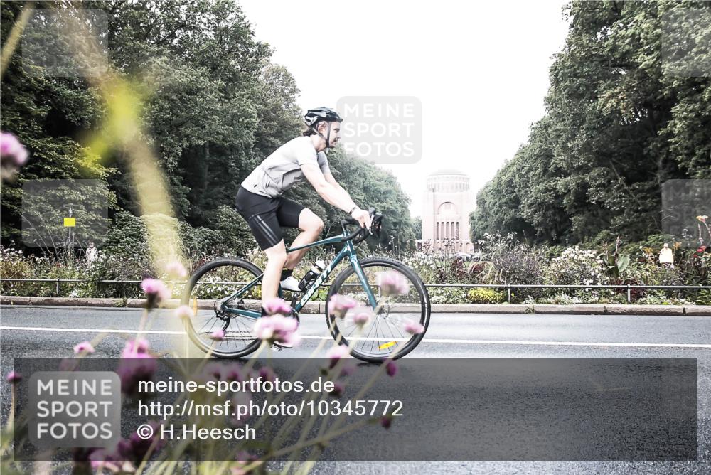 13.09.2026 - Stadtparktriathlon H.Heesch http://msf.ph/oto/10345772 13.09.2026 10:58:39 Radfahren 363, 442, 450, 502, 573, 602, 621, 632, 634, 668, 687 meine-sportfotos.de