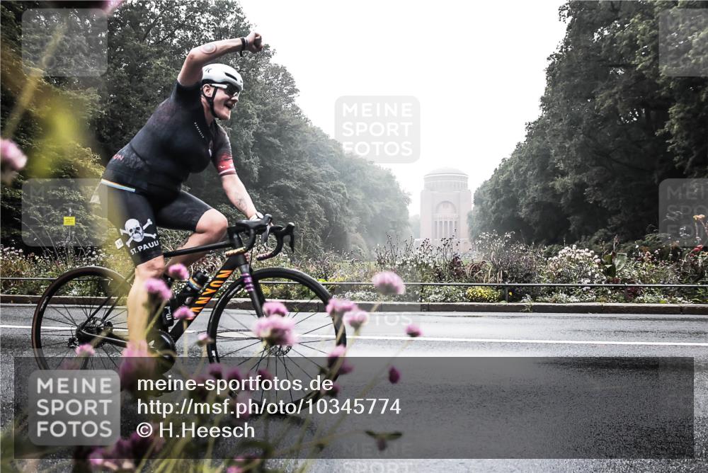 13.09.2026 - Stadtparktriathlon H.Heesch http://msf.ph/oto/10345774 13.09.2026 09:29:26 Radfahren 125, 150, 163 meine-sportfotos.de