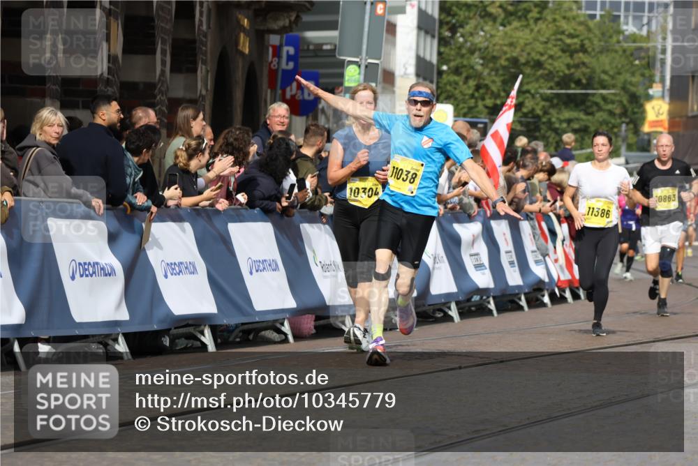 13.09.2026 - 21. swb-Marathon Bremen Strokosch-Dieckow http://msf.ph/oto/10345779 13.09.2026 10:52:58 Ziel 10193, 10339, 10652, 10761, 10812, 10827, 10906, 10958, 11002, 11109, 11144, 11350, 11362, 11597, 11604, 11605, 12338, 12361, 12399, 12439, 12533, 10284, 10585, 10714, 11012, 11238, 11282, 11575, 12170, 12369, 12398 meine-sportfotos.de