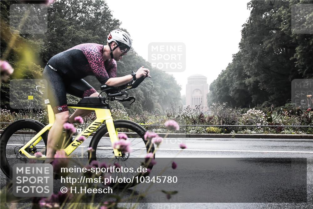 13.09.2026 - Stadtparktriathlon H.Heesch http://msf.ph/oto/10345780 13.09.2026 09:29:29 Radfahren 125, 150 meine-sportfotos.de