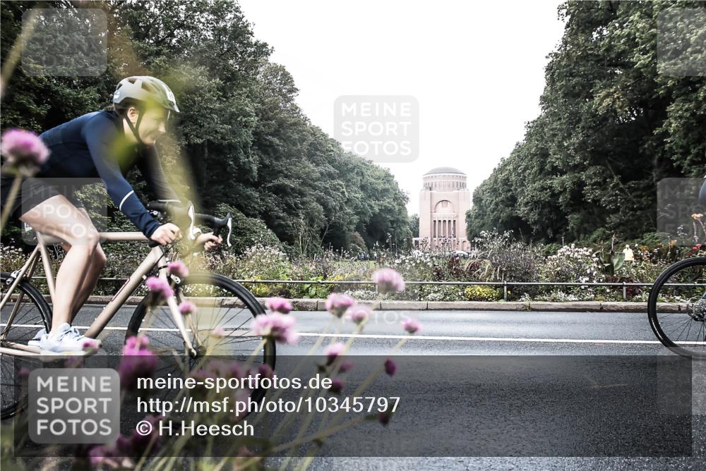 13.09.2026 - Stadtparktriathlon H.Heesch http://msf.ph/oto/10345797 13.09.2026 10:58:43 Radfahren 407, 442, 450, 483, 499, 556, 573, 598, 605, 611, 630, 634, 656, 668 meine-sportfotos.de