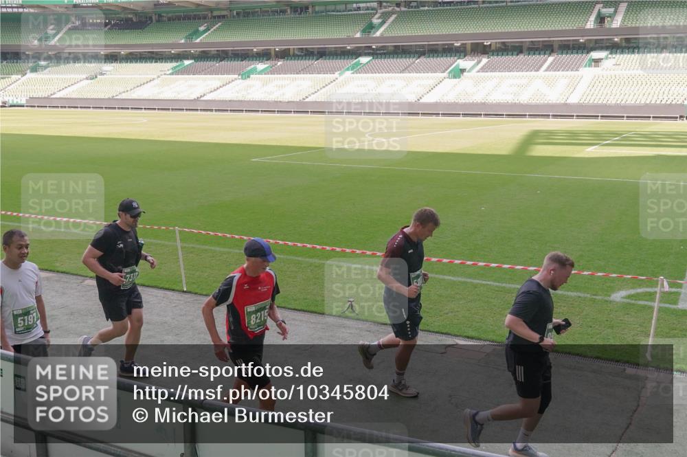 13.09.2026 - 21. swb-Marathon Bremen Michael Burmester http://msf.ph/oto/10345804 13.09.2026 13:33:12 Laufen im Stadion 155, 344, 350, 386, 428, 490, 594, 617, 690, 765, 786, 787, 1001, 1048, 1051, 1098, 1133, 1292, 1326, 1377, 1427, 1557, 1591, 1592, 1661, 1760, 1801, 1897, 1923, 1996, 2077, 2132, 2226, 2230, 2231, 2253, 2270, 2274, 2320, 2344, 2374, 2399, 2400, 2456, 2479, 2514, 2515, 2523, 2539, 2543, 2556, 2616, 2630, 2641, 2649, 2718, 2757, 2769, 2787, 2848, 2945, 2982, 3014, 3350, 3379, 3443, 3503, 3572, 3577, 3601, 3614, 3644, 3746, 3797, 3875, 3901, 3911, 3952, 4001 meine-sportfotos.de