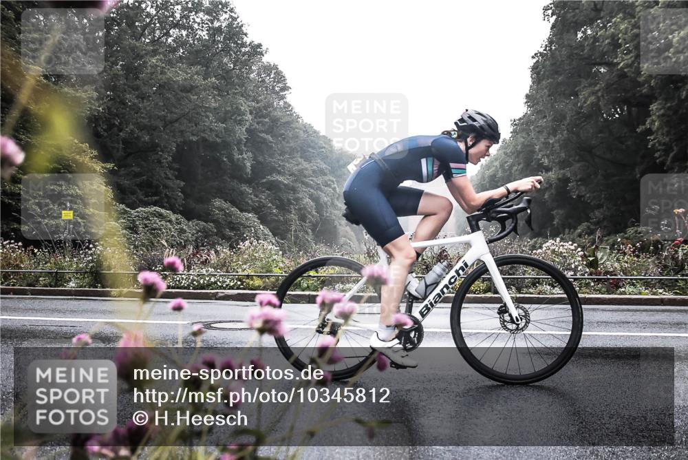 13.09.2026 - Stadtparktriathlon H.Heesch http://msf.ph/oto/10345812 13.09.2026 09:29:49 Radfahren 104, 117, 118, 128, 142, 147, 188, 201, 203 meine-sportfotos.de