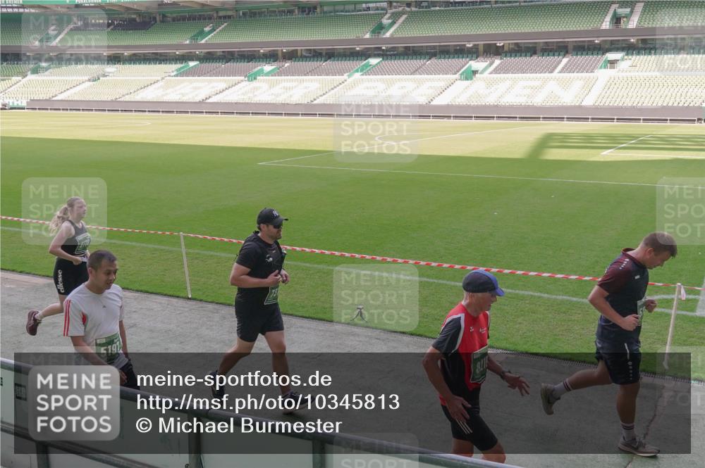 13.09.2026 - 21. swb-Marathon Bremen Michael Burmester http://msf.ph/oto/10345813 13.09.2026 13:33:12 Laufen im Stadion 155, 344, 350, 386, 428, 490, 594, 617, 690, 765, 786, 787, 1001, 1048, 1051, 1098, 1133, 1292, 1326, 1377, 1427, 1557, 1591, 1592, 1661, 1760, 1801, 1897, 1923, 1996, 2077, 2132, 2226, 2230, 2231, 2253, 2270, 2274, 2320, 2344, 2374, 2399, 2400, 2456, 2479, 2514, 2515, 2523, 2539, 2543, 2556, 2616, 2630, 2641, 2649, 2718, 2757, 2769, 2787, 2848, 2945, 2982, 3014, 3350, 3379, 3443, 3503, 3572, 3577, 3601, 3614, 3644, 3746, 3797, 3875, 3901, 3911, 3952, 4001 meine-sportfotos.de