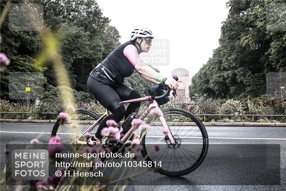 13.09.2026 - Stadtparktriathlon H.Heesch http://msf.ph/oto/10345814 13.09.2026 10:58:45 Radfahren 407, 450, 483, 499, 556, 598, 605, 611, 630, 634, 656, 665, 668 meine-sportfotos.de