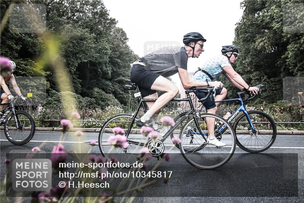 13.09.2026 - Stadtparktriathlon H.Heesch http://msf.ph/oto/10345817 13.09.2026 10:58:46 Radfahren 407, 450, 483, 499, 548, 556, 598, 605, 611, 630, 634, 656, 665, 668 meine-sportfotos.de