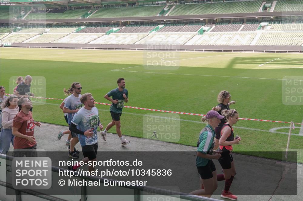 13.09.2026 - 21. swb-Marathon Bremen Michael Burmester http://msf.ph/oto/10345836 13.09.2026 13:33:16 Laufen im Stadion 155, 344, 350, 386, 428, 490, 594, 617, 690, 765, 786, 787, 1001, 1048, 1051, 1098, 1133, 1292, 1326, 1377, 1427, 1444, 1557, 1591, 1592, 1661, 1760, 1801, 1827, 1897, 1923, 1996, 2077, 2132, 2226, 2230, 2231, 2253, 2270, 2274, 2320, 2344, 2374, 2399, 2400, 2456, 2479, 2511, 2514, 2515, 2523, 2539, 2543, 2556, 2616, 2630, 2641, 2649, 2718, 2735, 2757, 2769, 2787, 2848, 2982, 3014, 3350, 3443, 3503, 3572, 3577, 3601, 3614, 3746, 3797, 3875, 3901, 3911, 3952, 4001 meine-sportfotos.de
