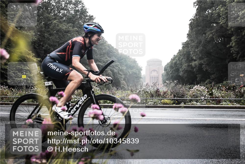 13.09.2026 - Stadtparktriathlon H.Heesch http://msf.ph/oto/10345839 13.09.2026 09:30:19 Radfahren 120, 176 meine-sportfotos.de