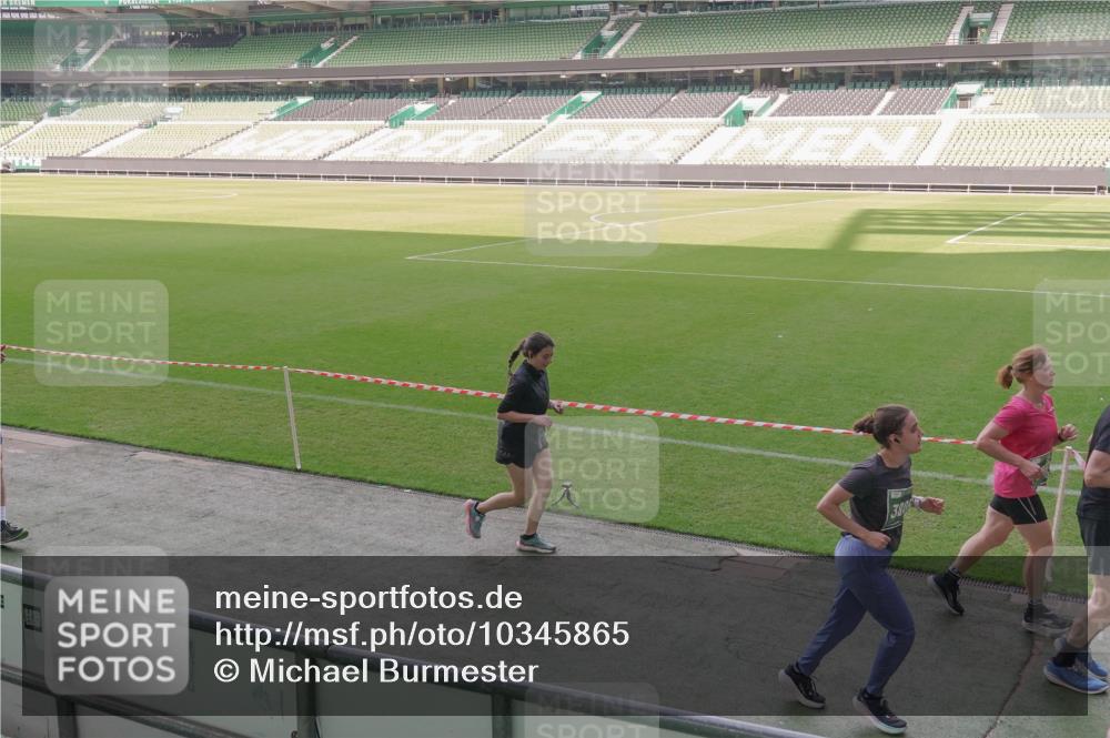 13.09.2026 - 21. swb-Marathon Bremen Michael Burmester http://msf.ph/oto/10345865 13.09.2026 13:33:19 Laufen im Stadion 155, 344, 350, 386, 428, 490, 594, 617, 690, 765, 786, 787, 1001, 1048, 1051, 1098, 1133, 1292, 1377, 1427, 1444, 1557, 1591, 1592, 1661, 1760, 1801, 1827, 1897, 1923, 1996, 2077, 2132, 2226, 2230, 2231, 2253, 2270, 2274, 2320, 2374, 2399, 2400, 2456, 2479, 2511, 2514, 2515, 2523, 2539, 2543, 2556, 2616, 2630, 2641, 2649, 2718, 2735, 2757, 2769, 2787, 2848, 2982, 3014, 3345, 3350, 3443, 3503, 3572, 3577, 3601, 3614, 3746, 3797, 3875, 3901, 3911, 3952, 4001 meine-sportfotos.de