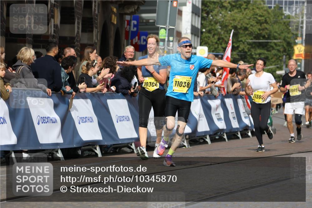 13.09.2026 - 21. swb-Marathon Bremen Strokosch-Dieckow http://msf.ph/oto/10345870 13.09.2026 10:52:58 Ziel 10193, 10339, 10652, 10761, 10812, 10827, 10906, 10958, 11002, 11109, 11144, 11350, 11362, 11597, 11604, 11605, 12338, 12361, 12399, 12439, 12533, 10284, 10585, 10714, 11012, 11238, 11282, 11575, 12170, 12369, 12398 meine-sportfotos.de