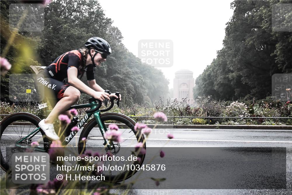 13.09.2026 - Stadtparktriathlon H.Heesch http://msf.ph/oto/10345876 13.09.2026 09:31:05 Radfahren 89, 179 meine-sportfotos.de