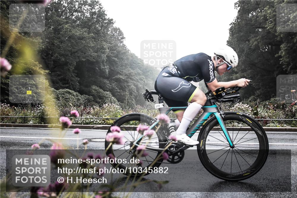 13.09.2026 - Stadtparktriathlon H.Heesch http://msf.ph/oto/10345882 13.09.2026 09:31:12 Radfahren 146, 152, 205 meine-sportfotos.de