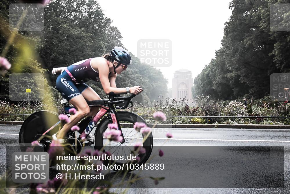 13.09.2026 - Stadtparktriathlon H.Heesch http://msf.ph/oto/10345889 13.09.2026 09:31:15 Radfahren 152, 205 meine-sportfotos.de
