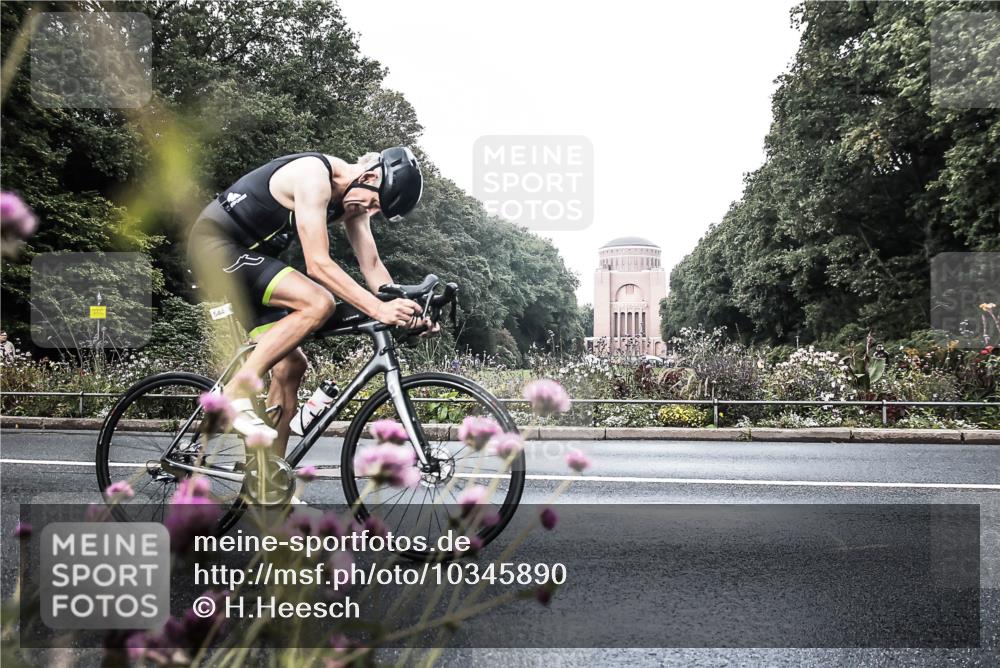 13.09.2026 - Stadtparktriathlon H.Heesch http://msf.ph/oto/10345890 13.09.2026 10:59:10 Radfahren 505, 544, 583, 677 meine-sportfotos.de