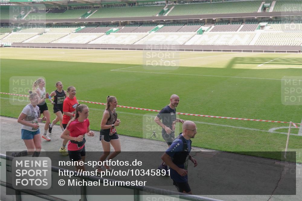 13.09.2026 - 21. swb-Marathon Bremen Michael Burmester http://msf.ph/oto/10345891 13.09.2026 13:33:22 Laufen im Stadion 155, 344, 350, 386, 428, 490, 594, 617, 690, 709, 765, 786, 787, 1001, 1048, 1051, 1098, 1133, 1292, 1377, 1427, 1444, 1557, 1591, 1592, 1661, 1760, 1827, 1897, 1923, 1996, 2077, 2132, 2226, 2230, 2231, 2253, 2270, 2274, 2320, 2374, 2399, 2400, 2456, 2479, 2511, 2514, 2515, 2523, 2539, 2543, 2556, 2616, 2630, 2641, 2649, 2718, 2735, 2757, 2769, 2787, 2848, 2982, 3014, 3345, 3350, 3443, 3503, 3577, 3601, 3614, 3746, 3797, 3875, 3901, 3911, 3952, 4001 meine-sportfotos.de