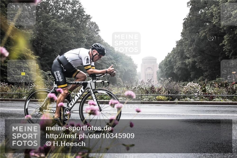 13.09.2026 - Stadtparktriathlon H.Heesch http://msf.ph/oto/10345909 13.09.2026 09:31:33 Radfahren 83, 94 meine-sportfotos.de