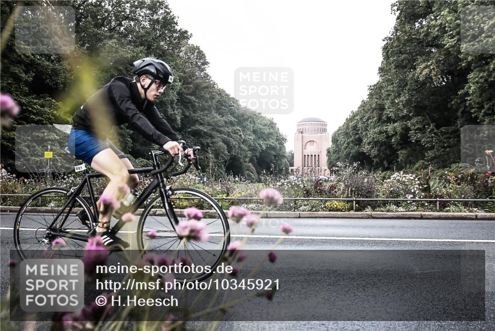 13.09.2026 - Stadtparktriathlon H.Heesch http://msf.ph/oto/10345921 13.09.2026 10:59:26 Radfahren 481 meine-sportfotos.de