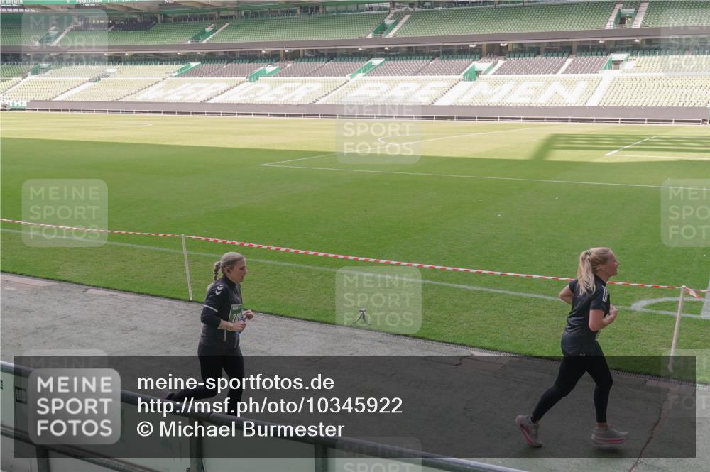 13.09.2026 - 21. swb-Marathon Bremen Michael Burmester http://msf.ph/oto/10345922 13.09.2026 13:33:26 Laufen im Stadion 155, 344, 350, 386, 428, 490, 594, 690, 709, 765, 786, 787, 916, 1001, 1048, 1051, 1098, 1133, 1292, 1377, 1427, 1444, 1557, 1591, 1592, 1661, 1703, 1760, 1827, 1897, 1923, 1996, 2077, 2132, 2226, 2230, 2231, 2253, 2270, 2274, 2320, 2374, 2399, 2400, 2456, 2479, 2511, 2514, 2515, 2523, 2539, 2543, 2556, 2616, 2630, 2641, 2649, 2718, 2735, 2757, 2769, 2787, 2848, 2982, 3014, 3345, 3350, 3443, 3503, 3577, 3601, 3614, 3746, 3797, 3875, 3901, 3911, 3952, 4001 meine-sportfotos.de