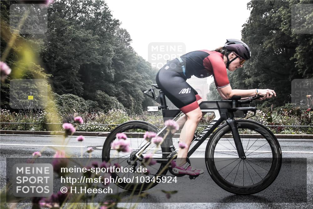 13.09.2026 - Stadtparktriathlon H.Heesch http://msf.ph/oto/10345924 13.09.2026 09:31:49 Radfahren 166, 204 meine-sportfotos.de