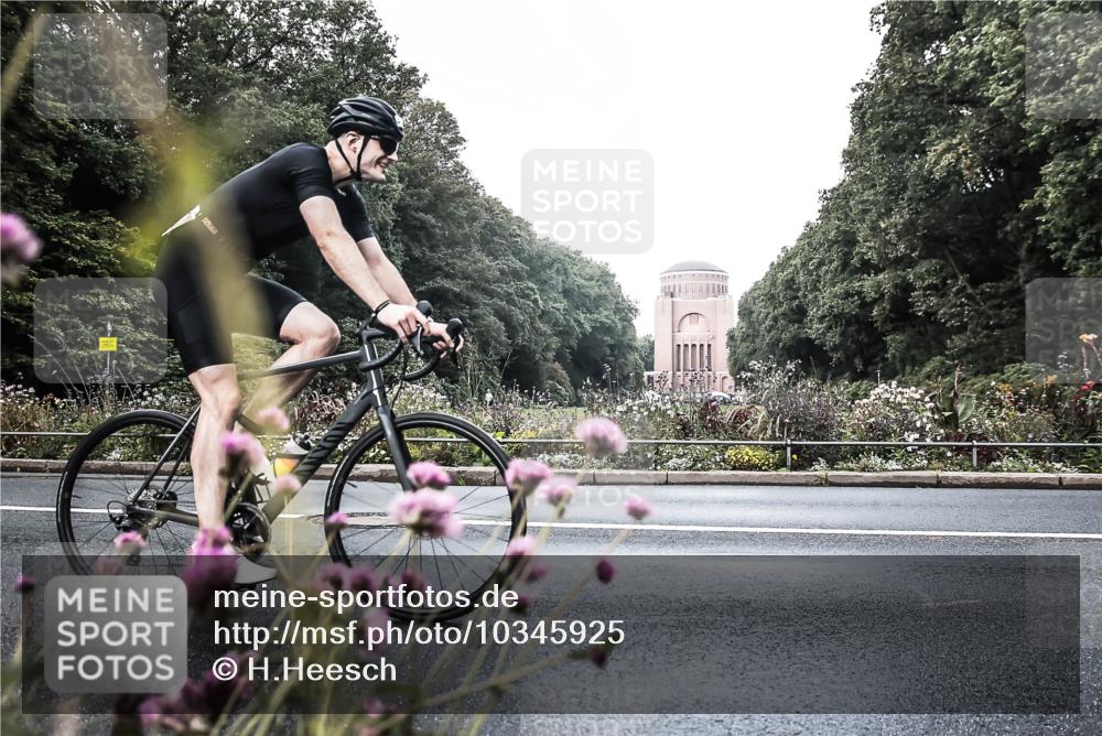 13.09.2026 - Stadtparktriathlon H.Heesch http://msf.ph/oto/10345925 13.09.2026 10:59:32 Radfahren 599 meine-sportfotos.de