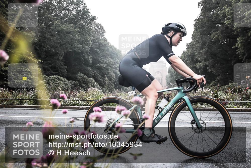 13.09.2026 - Stadtparktriathlon H.Heesch http://msf.ph/oto/10345934 13.09.2026 09:32:08 Radfahren 159, 164 meine-sportfotos.de
