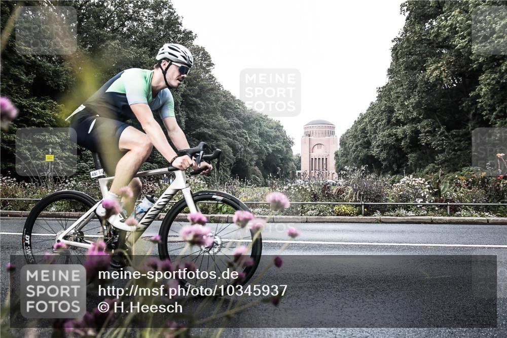 13.09.2026 - Stadtparktriathlon H.Heesch http://msf.ph/oto/10345937 13.09.2026 10:59:39 Radfahren 490, 626, 641, 646, 649 meine-sportfotos.de