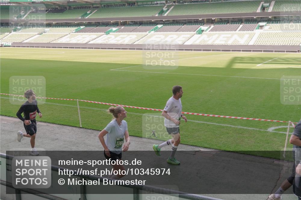 13.09.2026 - 21. swb-Marathon Bremen Michael Burmester http://msf.ph/oto/10345974 13.09.2026 13:33:34 Laufen im Stadion 155, 344, 350, 428, 490, 594, 679, 690, 709, 765, 786, 787, 916, 1001, 1026, 1048, 1051, 1098, 1133, 1292, 1377, 1444, 1557, 1591, 1592, 1661, 1703, 1760, 1827, 1923, 1996, 2077, 2132, 2226, 2230, 2231, 2270, 2274, 2320, 2374, 2399, 2400, 2451, 2456, 2479, 2511, 2514, 2515, 2523, 2539, 2543, 2556, 2616, 2630, 2641, 2649, 2718, 2735, 2757, 2769, 2787, 2848, 2982, 3014, 3345, 3350, 3443, 3503, 3577, 3601, 3614, 3720, 3746, 3797, 3875, 3901, 3911, 3952, 4001 meine-sportfotos.de