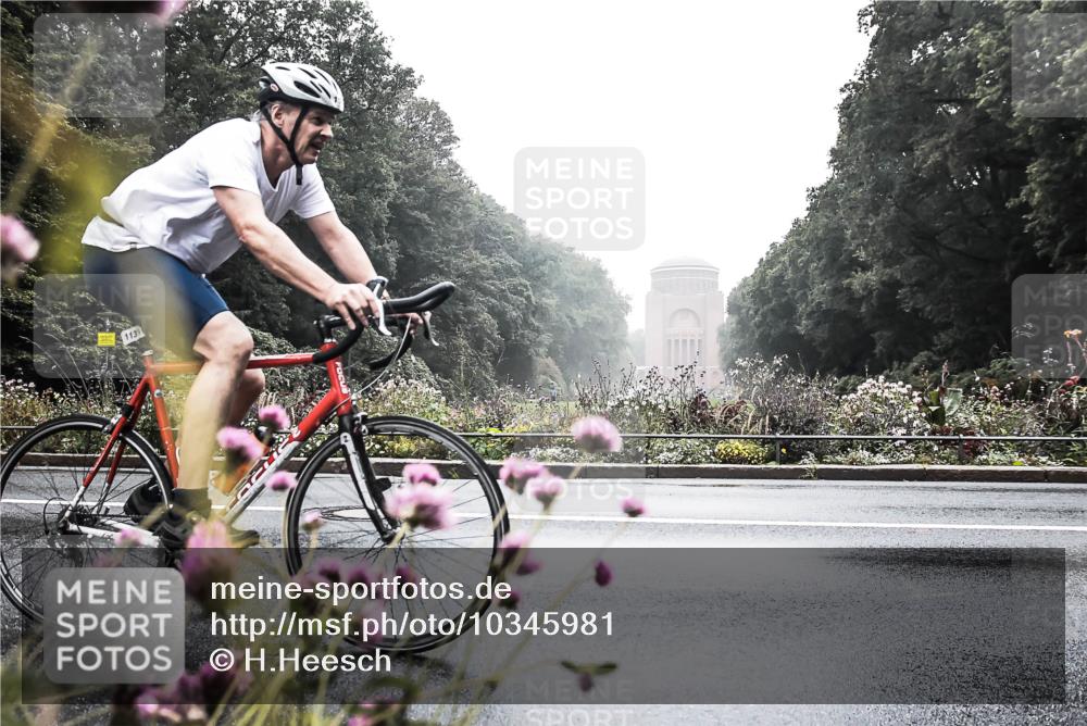 13.09.2026 - Stadtparktriathlon H.Heesch http://msf.ph/oto/10345981 13.09.2026 09:33:03 Radfahren 113 meine-sportfotos.de