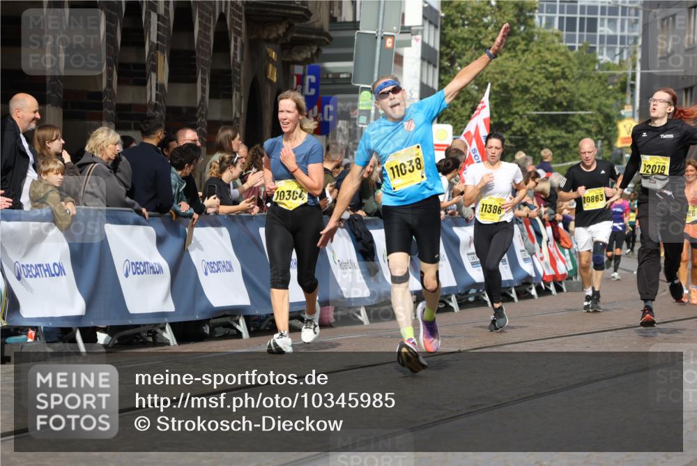 13.09.2026 - 21. swb-Marathon Bremen Strokosch-Dieckow http://msf.ph/oto/10345985 13.09.2026 10:52:59 Ziel 10193, 10339, 10652, 10734, 10812, 10827, 10906, 10958, 11002, 11109, 11144, 11350, 11362, 11597, 11604, 11605, 12338, 12361, 12399, 12439, 12533, 10284, 10585, 10714, 11012, 11282, 11575, 12170, 12369, 12398 meine-sportfotos.de