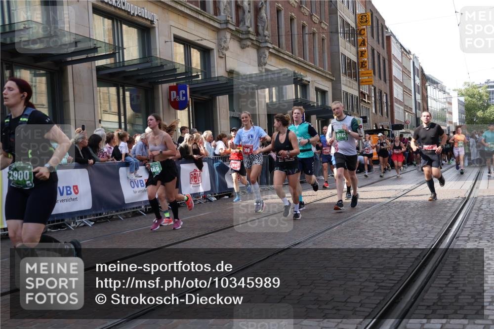 13.09.2026 - 21. swb-Marathon Bremen Strokosch-Dieckow http://msf.ph/oto/10345989 13.09.2026 13:30:04 Ziel 625, 881, 1067, 1909, 1938, 2265, 2364, 2900, 3163, 3164, 3425, 4058, 4415, 4425, 4748, 4763, 5506, 5615, 6988, 7184, 7821, 7966, 8090, 8105, 8116, 8117, 8169, 8314, 8441, 8494, 8762, 8878, 8966, 9011, 9015, 9108, 9412, 9529, 9695, 109, 454, 716, 1073, 1173, 1205, 1308, 1611, 1653, 1759, 1780, 1848, 1861, 2126, 3190, 3320, 3618, 3667, 3908, 4115, 4524, 4575, 5039, 5198, 5348, 5631, 6127, 6225, 6720, 6725, 7093, 8267, 8899, 9049 meine-sportfotos.de