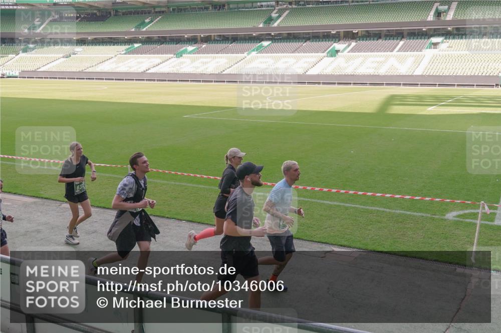 13.09.2026 - 21. swb-Marathon Bremen Michael Burmester http://msf.ph/oto/10346006 13.09.2026 13:33:43 Laufen im Stadion 155, 350, 428, 490, 594, 679, 690, 709, 765, 786, 787, 916, 1001, 1026, 1048, 1051, 1098, 1292, 1377, 1444, 1557, 1560, 1591, 1592, 1607, 1661, 1703, 1760, 1772, 1827, 1923, 1996, 2077, 2132, 2226, 2230, 2231, 2274, 2320, 2374, 2399, 2400, 2451, 2456, 2479, 2511, 2514, 2515, 2523, 2539, 2543, 2616, 2630, 2641, 2649, 2718, 2735, 2757, 2769, 2787, 2848, 2982, 3014, 3345, 3350, 3443, 3503, 3547, 3577, 3601, 3614, 3660, 3708, 3709, 3720, 3797, 3875, 3901, 3911, 3952, 4001, 4014 meine-sportfotos.de