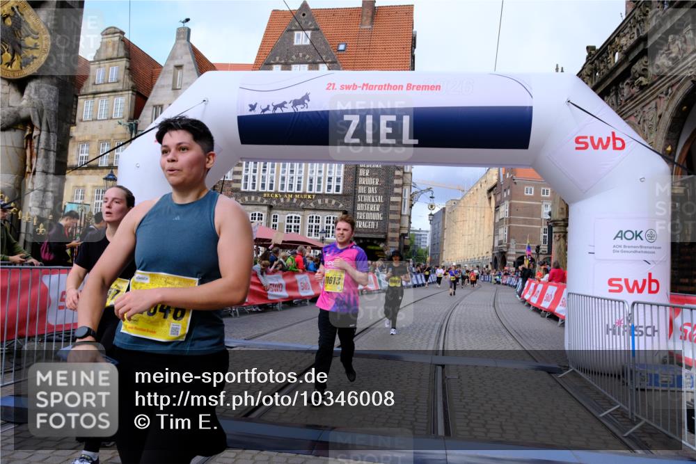 13.09.2026 - 21. swb-Marathon Bremen Tim E. http://msf.ph/oto/10346008 13.09.2026 11:16:16 Ziel 10474, 10665, 11217, 11307, 11549, 11613, 11768, 11778, 11897, 11940, 12046, 12306 meine-sportfotos.de