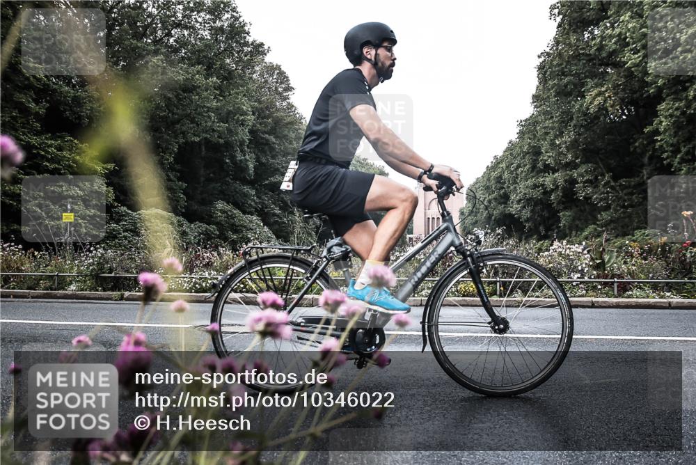 13.09.2026 - Stadtparktriathlon H.Heesch http://msf.ph/oto/10346022 13.09.2026 10:59:59 Radfahren 366, 387, 451, 555, 562, 568, 575, 662 meine-sportfotos.de