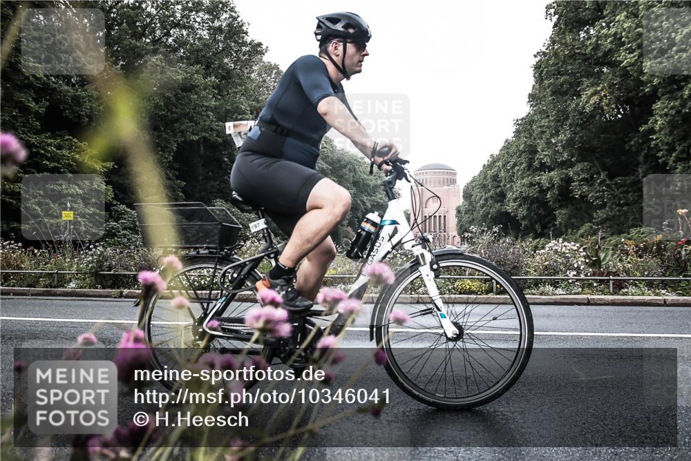 13.09.2026 - Stadtparktriathlon H.Heesch http://msf.ph/oto/10346041 13.09.2026 11:00:04 Radfahren 366, 387, 562, 568, 697 meine-sportfotos.de