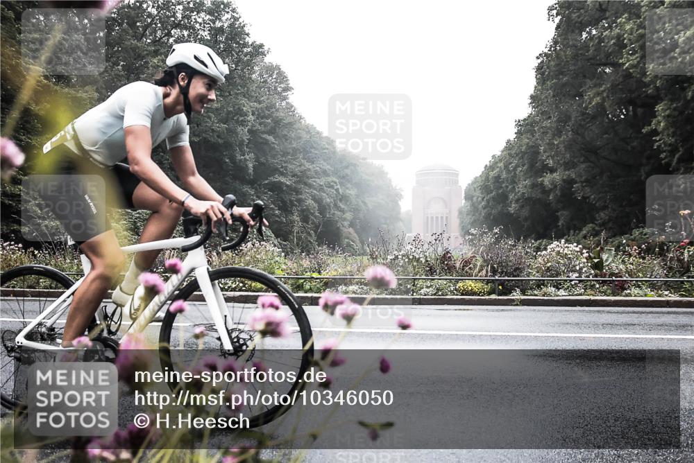 13.09.2026 - Stadtparktriathlon H.Heesch http://msf.ph/oto/10346050 13.09.2026 09:35:37 Radfahren 155 meine-sportfotos.de