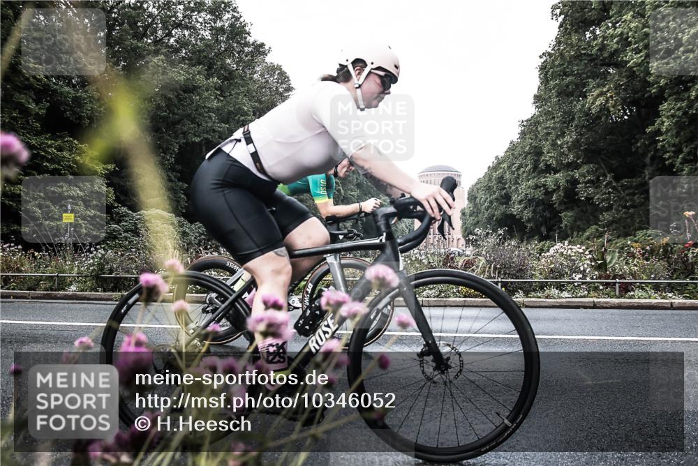 13.09.2026 - Stadtparktriathlon H.Heesch http://msf.ph/oto/10346052 13.09.2026 11:00:10 Radfahren 375, 431, 482, 543, 660 meine-sportfotos.de