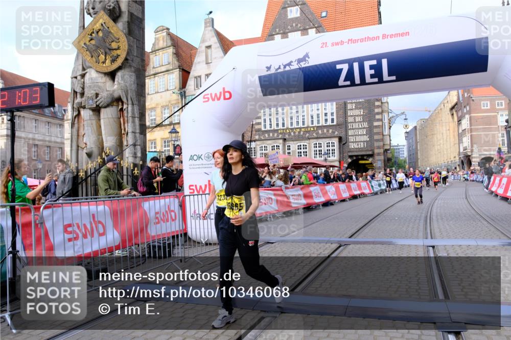 13.09.2026 - 21. swb-Marathon Bremen Tim E. http://msf.ph/oto/10346068 13.09.2026 11:16:20 Ziel 10474, 10665, 11081, 11139, 11217, 11549, 11613, 11768, 11940, 12046, 12151, 12306, 13508 meine-sportfotos.de