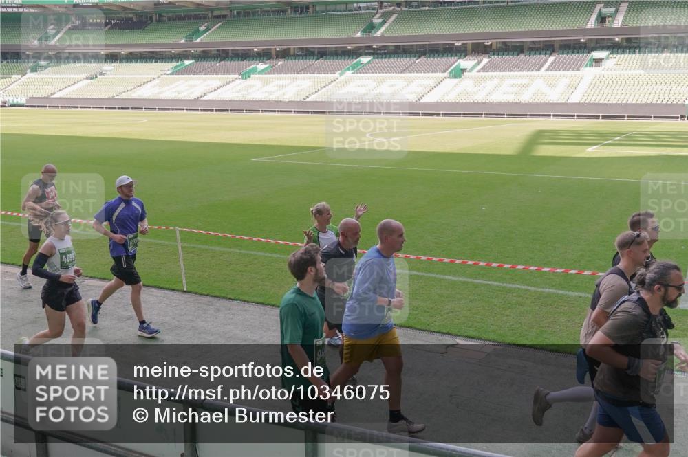 13.09.2026 - 21. swb-Marathon Bremen Michael Burmester http://msf.ph/oto/10346075 13.09.2026 13:33:51 Laufen im Stadion 155, 350, 428, 490, 594, 679, 709, 765, 786, 787, 916, 1001, 1026, 1048, 1051, 1098, 1292, 1377, 1444, 1553, 1557, 1560, 1591, 1592, 1607, 1661, 1703, 1760, 1772, 1827, 1996, 2077, 2132, 2226, 2230, 2231, 2320, 2338, 2374, 2399, 2400, 2451, 2456, 2479, 2511, 2514, 2515, 2539, 2543, 2616, 2630, 2641, 2718, 2735, 2757, 2769, 2787, 2791, 2848, 2982, 3014, 3345, 3443, 3503, 3547, 3577, 3601, 3614, 3660, 3708, 3709, 3720, 3797, 3875, 3901, 3911, 3952, 4001, 4014, 5151 meine-sportfotos.de