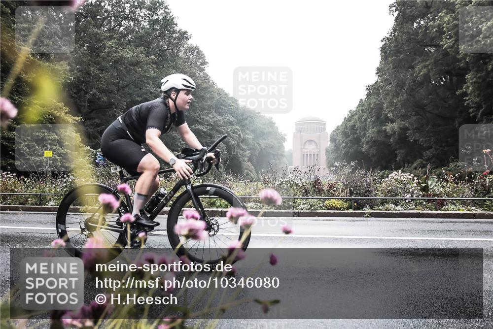 13.09.2026 - Stadtparktriathlon H.Heesch http://msf.ph/oto/10346080 13.09.2026 09:36:10 Radfahren 198 meine-sportfotos.de
