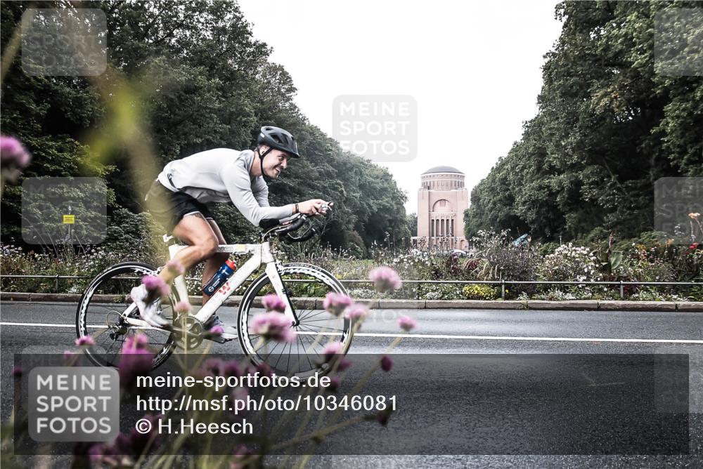 13.09.2026 - Stadtparktriathlon H.Heesch http://msf.ph/oto/10346081 13.09.2026 11:00:29 Radfahren 401, 479, 569, 684 meine-sportfotos.de