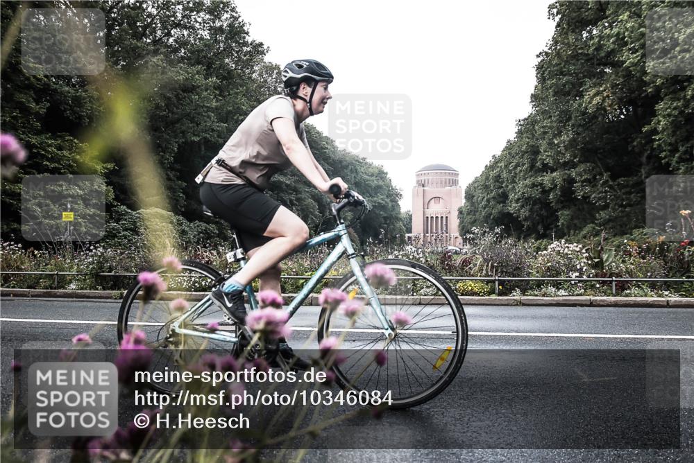 13.09.2026 - Stadtparktriathlon H.Heesch http://msf.ph/oto/10346084 13.09.2026 11:00:31 Radfahren 401, 471, 479, 569, 684 meine-sportfotos.de