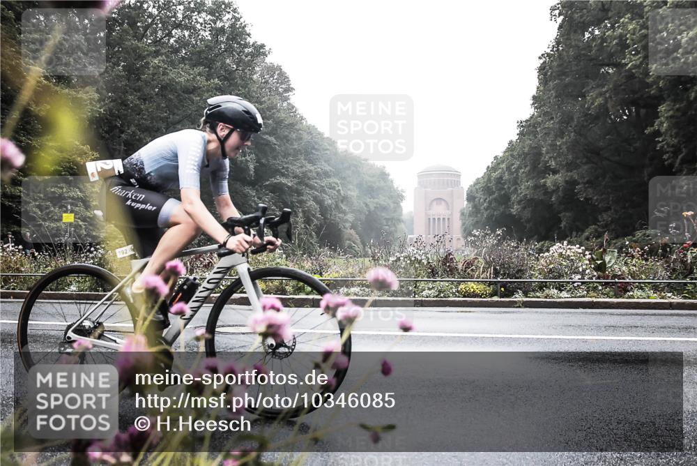 13.09.2026 - Stadtparktriathlon H.Heesch http://msf.ph/oto/10346085 13.09.2026 09:36:31 Radfahren 163, 178, 189, 192 meine-sportfotos.de