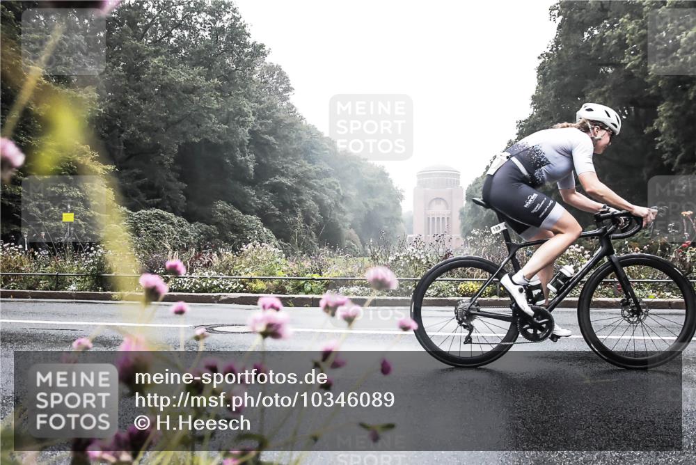 13.09.2026 - Stadtparktriathlon H.Heesch http://msf.ph/oto/10346089 13.09.2026 09:36:31 Radfahren 163, 178, 189, 192 meine-sportfotos.de