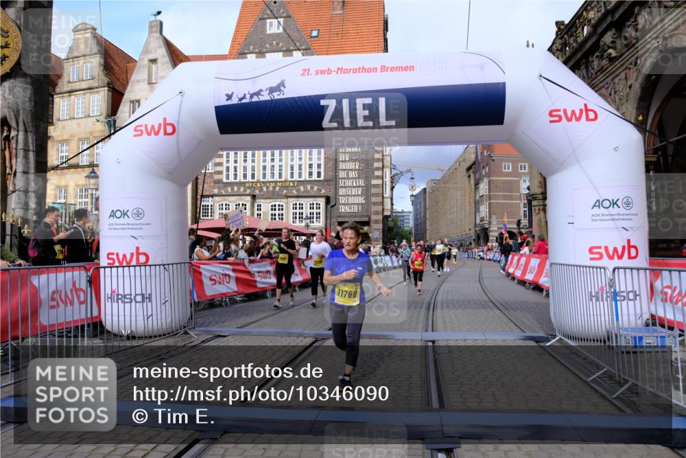13.09.2026 - 21. swb-Marathon Bremen Tim E. http://msf.ph/oto/10346090 13.09.2026 11:16:25 Ziel 10474, 10665, 11026, 11081, 11139, 11200, 11217, 11264, 11448, 11549, 11573, 11613, 11768, 12046, 12151, 12306, 12539, 13508 meine-sportfotos.de