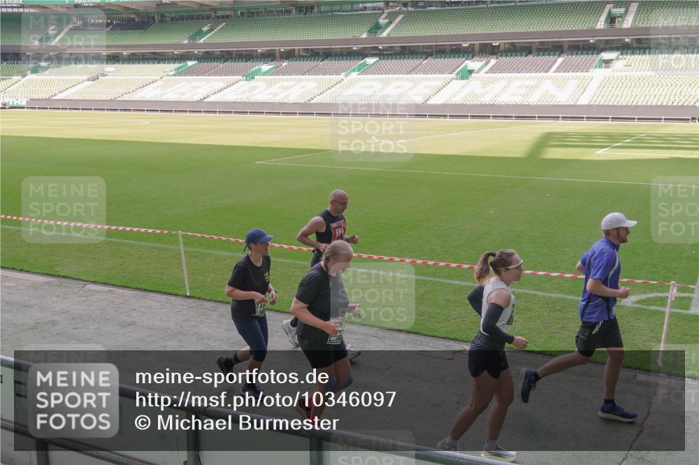13.09.2026 - 21. swb-Marathon Bremen Michael Burmester http://msf.ph/oto/10346097 13.09.2026 13:33:53 Laufen im Stadion 155, 350, 428, 490, 594, 679, 709, 765, 786, 787, 916, 1001, 1026, 1048, 1051, 1098, 1292, 1377, 1444, 1553, 1557, 1560, 1591, 1592, 1607, 1661, 1703, 1760, 1772, 1784, 1827, 1996, 2077, 2132, 2226, 2230, 2231, 2320, 2338, 2374, 2399, 2400, 2451, 2456, 2479, 2511, 2514, 2515, 2539, 2543, 2616, 2630, 2641, 2718, 2735, 2757, 2769, 2787, 2791, 2848, 2982, 3014, 3345, 3443, 3503, 3547, 3577, 3601, 3614, 3660, 3708, 3709, 3720, 3797, 3875, 3901, 3911, 3952, 4001, 4014, 5151 meine-sportfotos.de