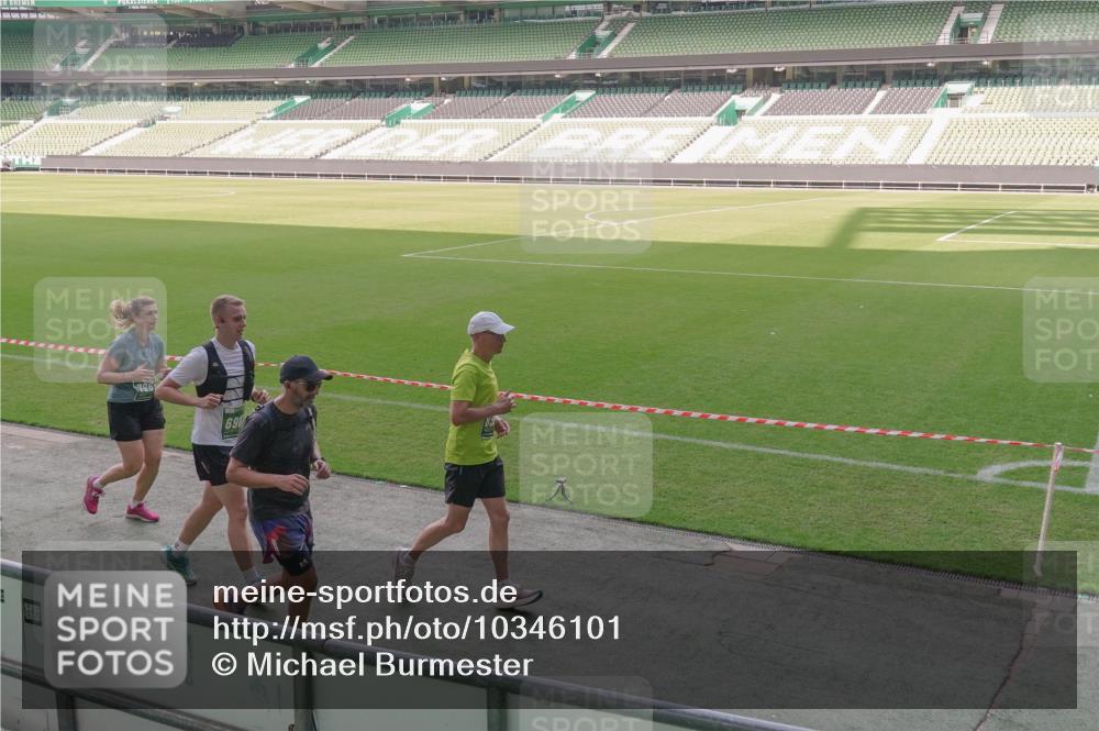 13.09.2026 - 21. swb-Marathon Bremen Michael Burmester http://msf.ph/oto/10346101 13.09.2026 13:33:56 Laufen im Stadion 155, 170, 193, 350, 428, 490, 594, 679, 709, 765, 786, 787, 916, 1001, 1026, 1048, 1051, 1098, 1292, 1377, 1444, 1553, 1557, 1560, 1591, 1592, 1607, 1661, 1703, 1760, 1772, 1784, 1827, 1996, 2077, 2132, 2226, 2230, 2231, 2338, 2374, 2399, 2400, 2451, 2456, 2479, 2511, 2514, 2515, 2539, 2543, 2616, 2630, 2641, 2718, 2735, 2757, 2769, 2787, 2791, 2982, 3014, 3345, 3443, 3503, 3547, 3577, 3601, 3614, 3660, 3708, 3709, 3720, 3797, 3875, 3901, 3911, 3952, 4001, 4014, 5151 meine-sportfotos.de