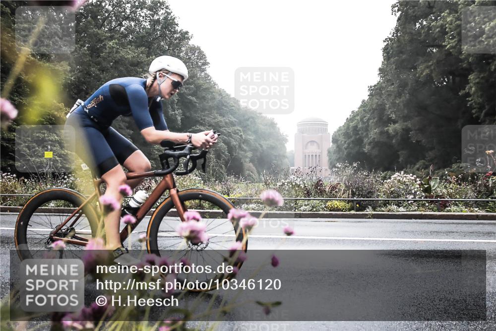 13.09.2026 - Stadtparktriathlon H.Heesch http://msf.ph/oto/10346120 13.09.2026 09:37:09 Radfahren 147, 203 meine-sportfotos.de