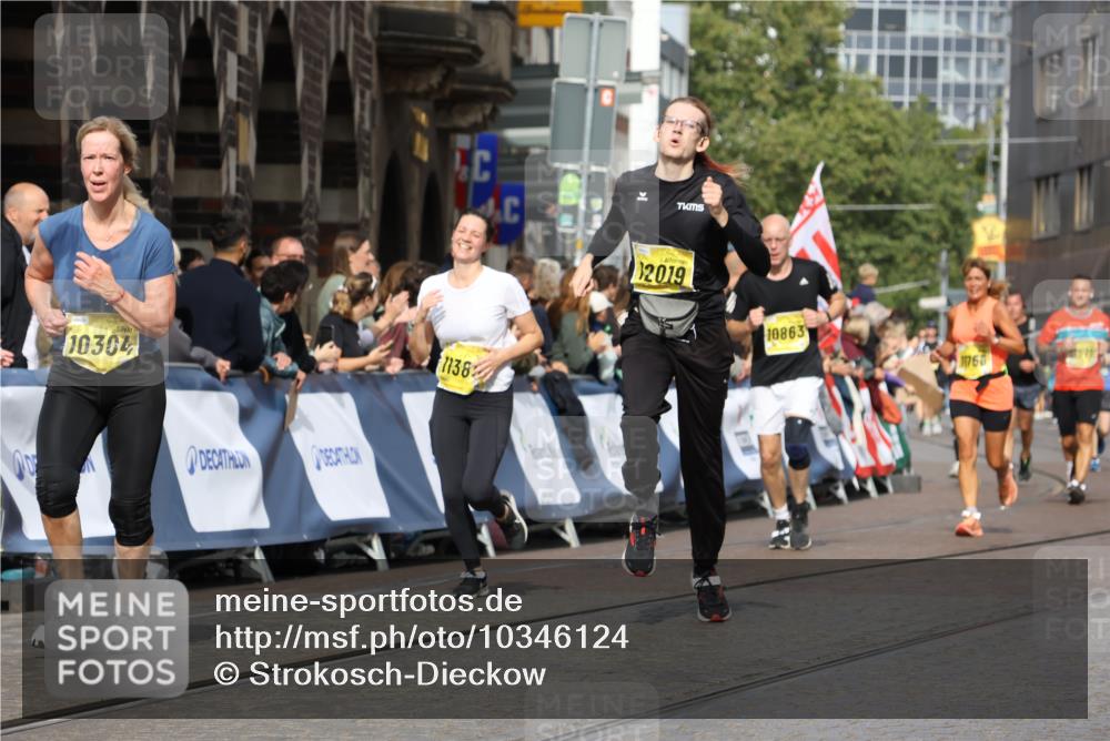 13.09.2026 - 21. swb-Marathon Bremen Strokosch-Dieckow http://msf.ph/oto/10346124 13.09.2026 10:53:01 Ziel 10193, 10339, 10652, 10734, 10812, 10827, 10906, 11002, 11038, 11109, 11144, 11350, 11362, 11597, 12338, 12361, 12399, 12439, 12533, 10284, 10448, 10585, 11012, 11282, 12170, 12398, 12461 meine-sportfotos.de